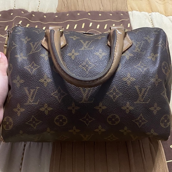 SOLD ✅ Authenticated LV Speedy 25 Monogram Canvas - Picture 4 of 10